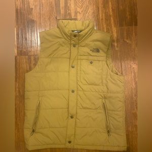 Men’s puffer vest